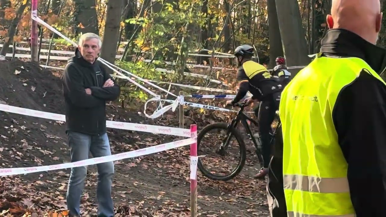 Fenna Cyclocross Vorselaar. 5e algemeen, 1e meisje 🤩🎉