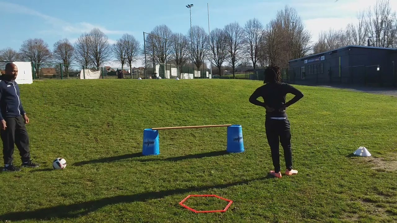 STEPHANE BALLO P2 FC GENAPPE SEANCE SPECIFIQUE DE COMBINAISONS - D'EXPLOSIVITEE AVEC BALLON 