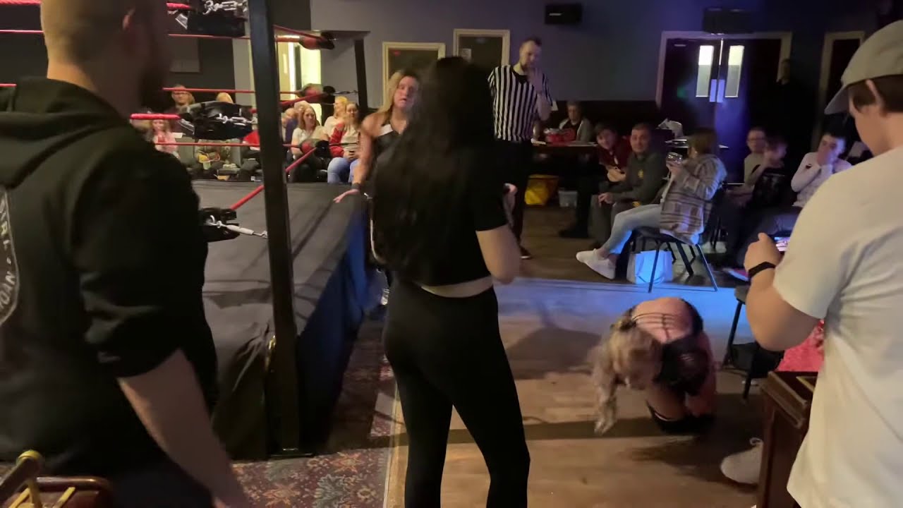 No DQ NADIA SAPPHIRE V CHANTAL JORDAN V JAYDE FFW WOMENS TITLE | Nadia Sapphire