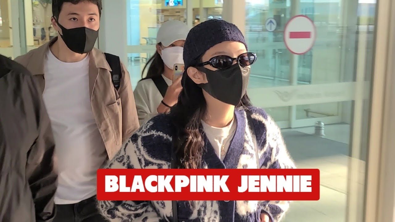 BLACKPINK Jennie Arrivals from Paris