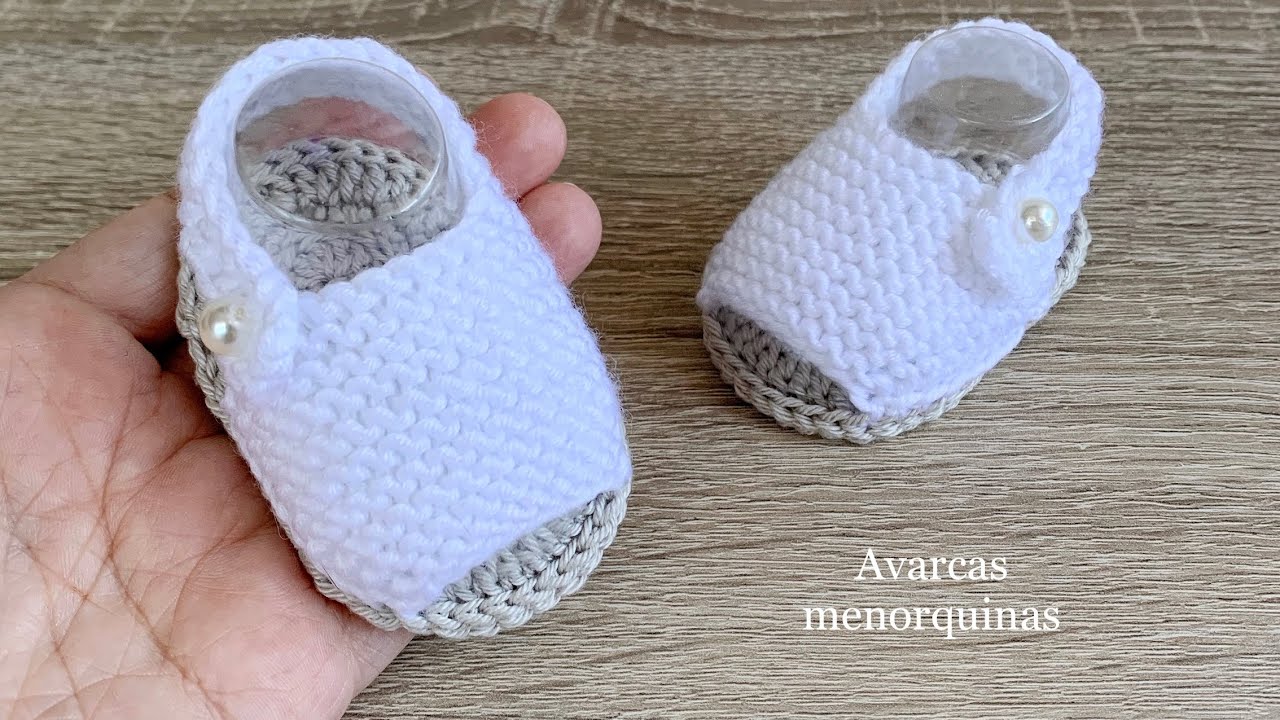 Tejemos patucos menorquinas/avarcas. Zapatitos menorquinas tejidos para bebe. Escarpines bebe croche
