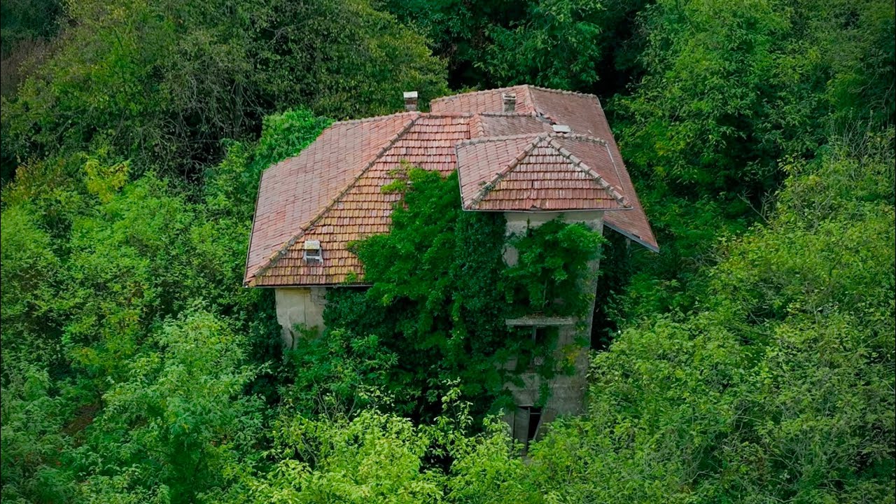 DOPO IL SUICIDIO DEL PROPRIETARIO QUESTA VILLA È ANDATA IN ROVINA, ECCO COSA È RIMASTO!