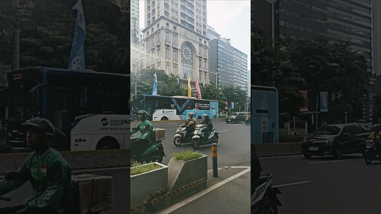 Momen 2 bus Transjakarta melintas#automobile #busmania #bus #busway#fypシ゚viral #fypyoutube #basuri