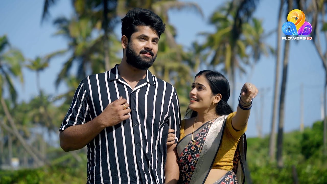 സുരഭിയും പ്രദീഷും പ്രണയാർദ്രനിമിഷങ്ങളിൽ..