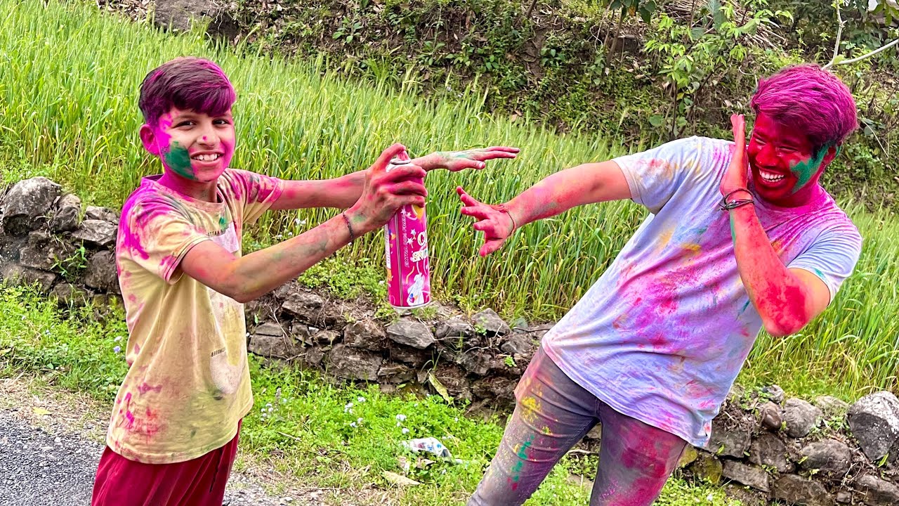 Playing Holi with @GamerFleet 😂 Rang Diya
