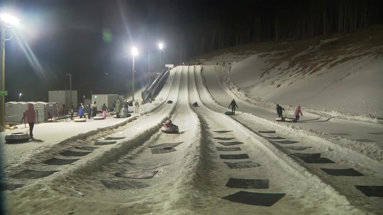 Colorado ski resorts adjust to slow start as warm temperatures linger