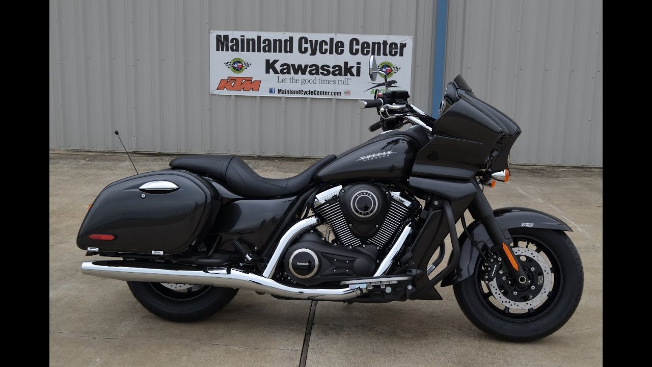 SALE $13,999:  2015 Kawasaki Vulcan 1700 Vaquero Bagger Overview and Review