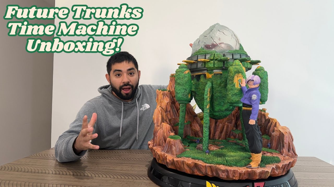 One of the Coolest Dragonball Z characters! Opening up Trunks Time Machine from Tsume!