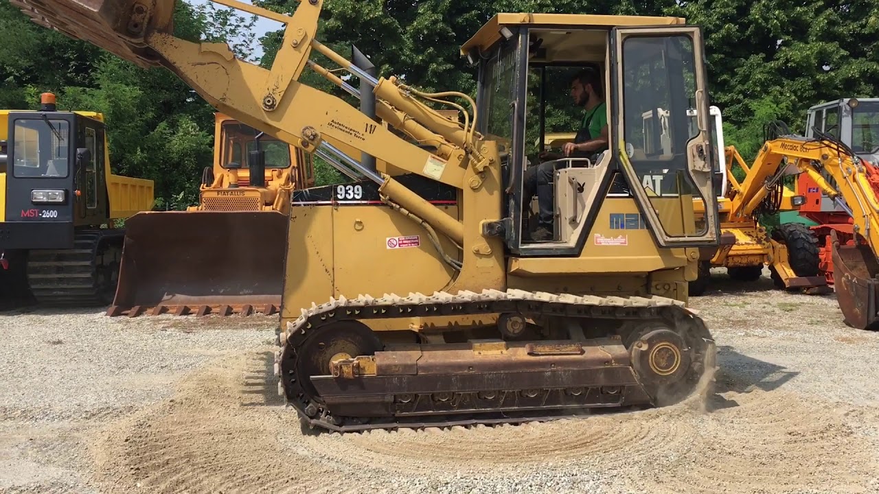 CATERPILLAR 939