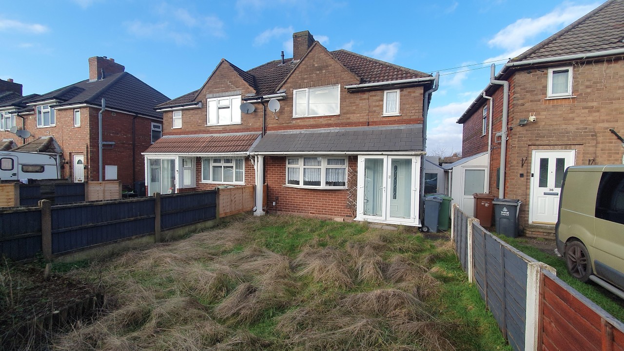38 Yew Tree Road, Shelfield, Walsall, West Midlands, WS4 1RG