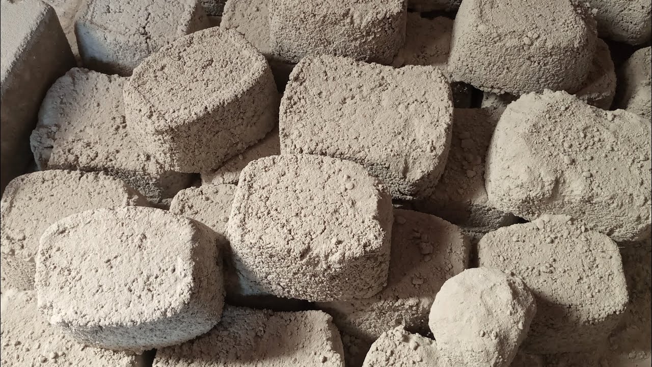 ASMR: Sand Cement tex Dry and water crumbling*#satisfying #sandmentcrushing