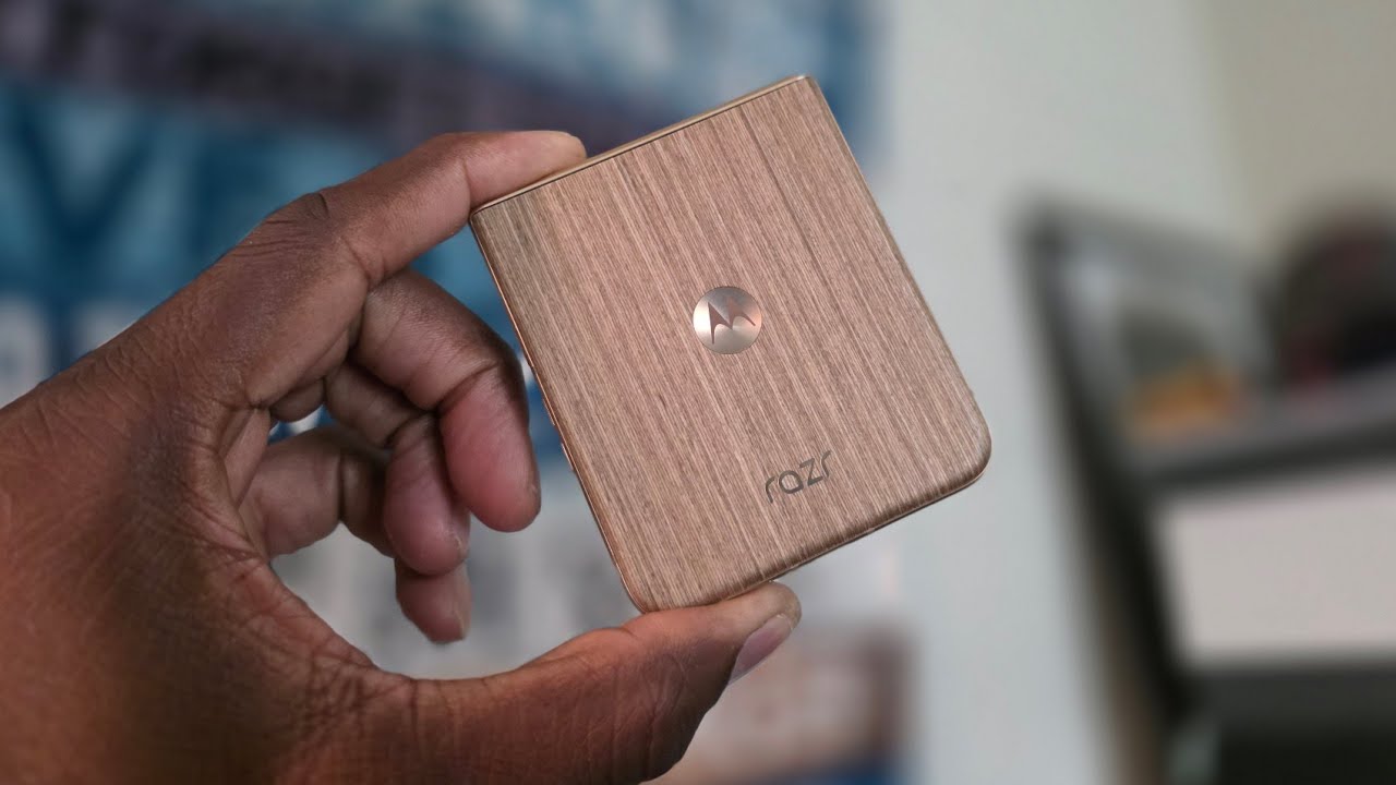 Motorola Razr Ultra 2025 Pantone Mountain Trail 1TB Unboxing!