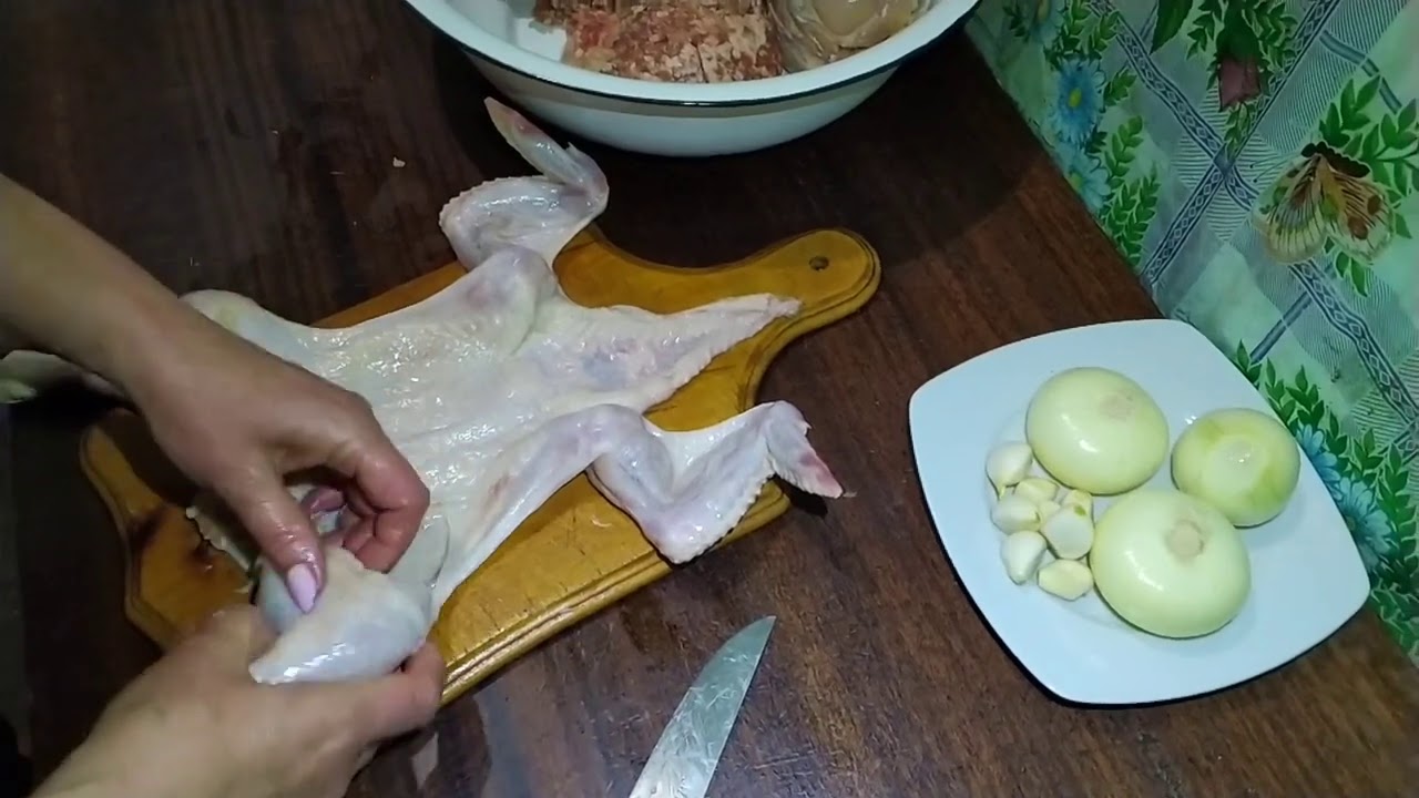 Новорічна фарширована курка