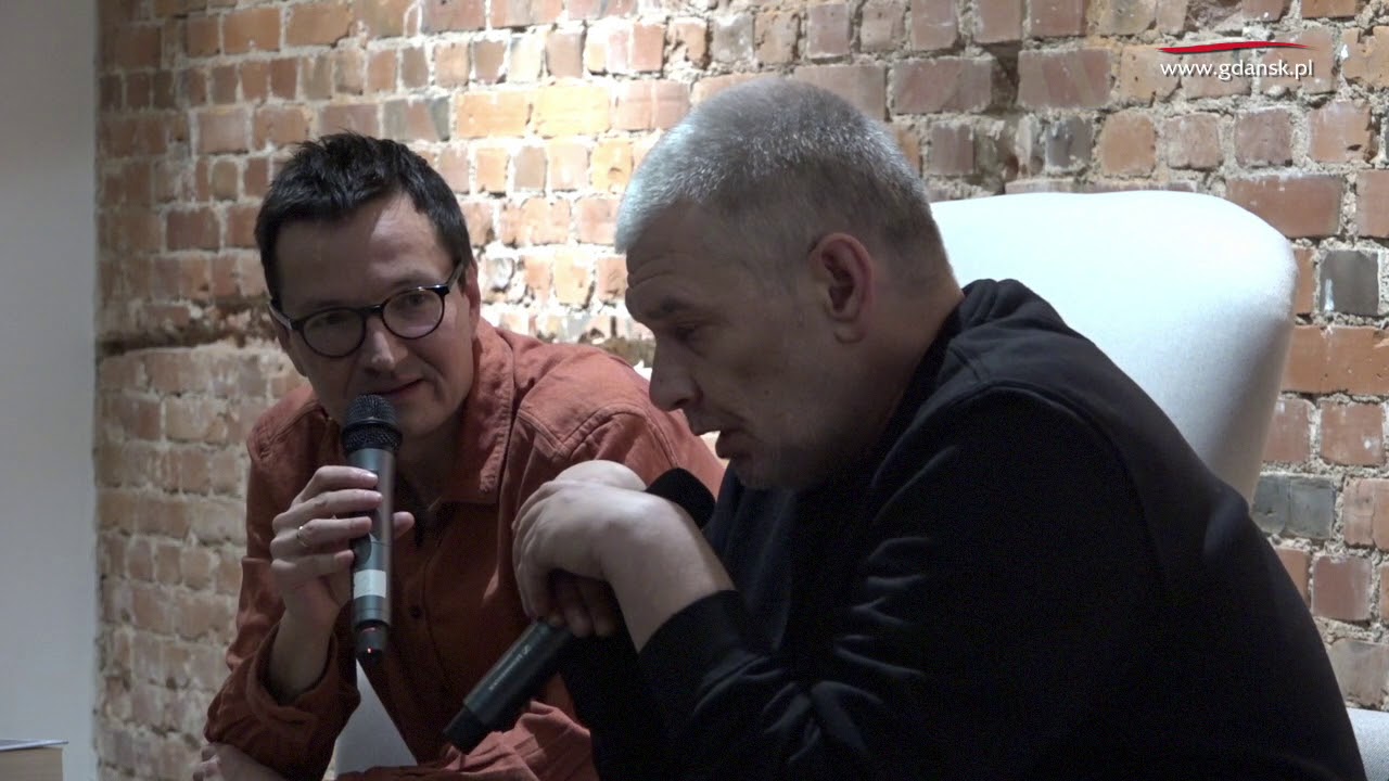 Marcin Świetlicki w Sztuce Wyboru. Tłumy na spotkaniu z poetą.