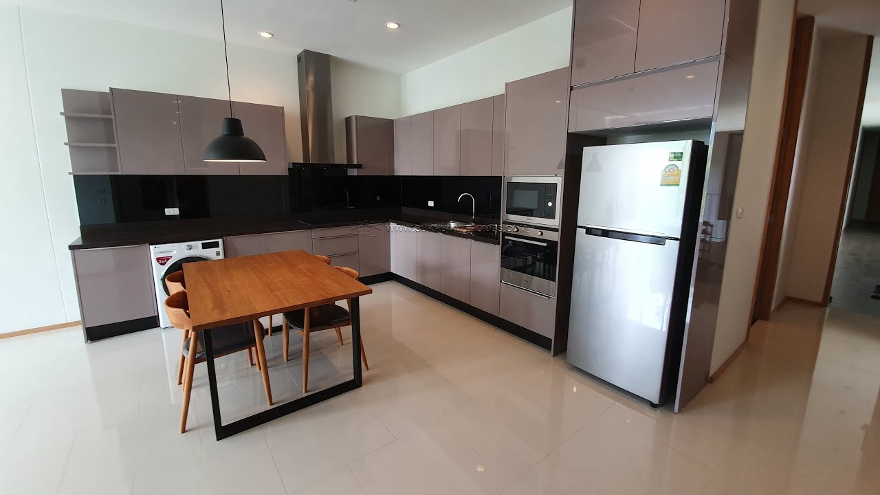 Vana Residence Bangkok 2 Bedroom Luxury Apartment for rent 110 sqm for 80,000 THB high ceilings