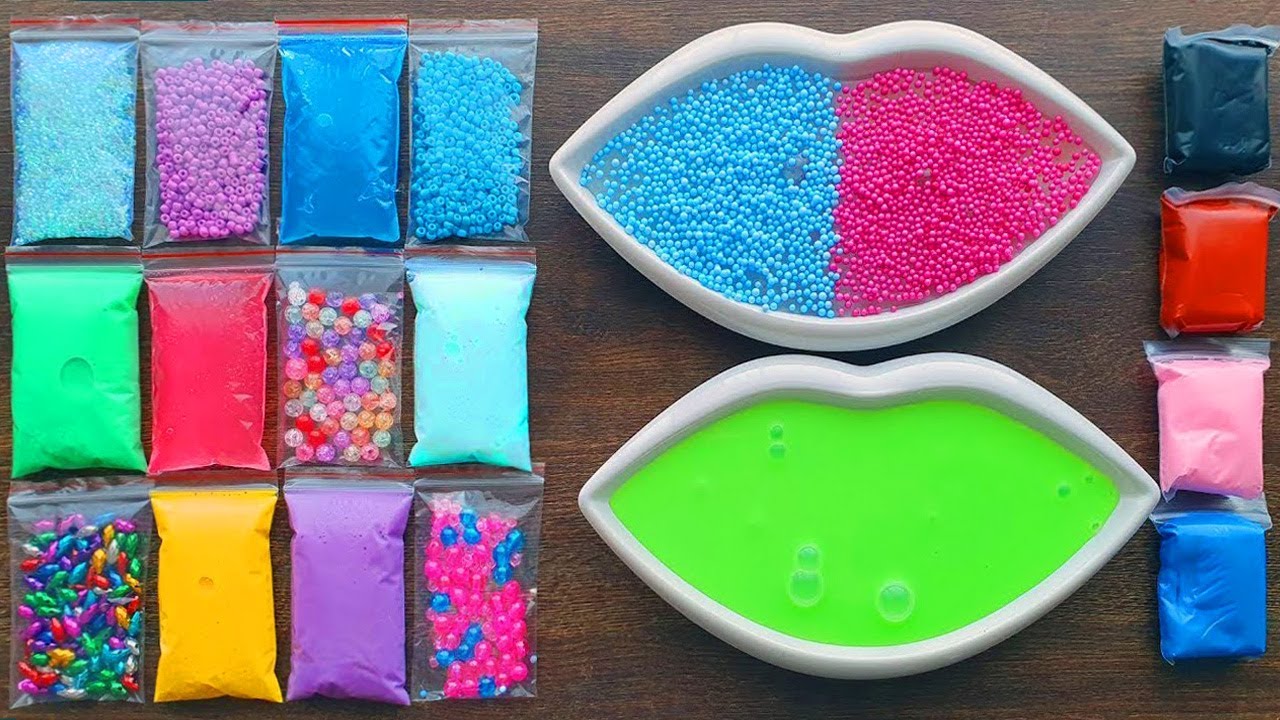 Making Relaxing Slime with Bags and Clay - Izabela Stress