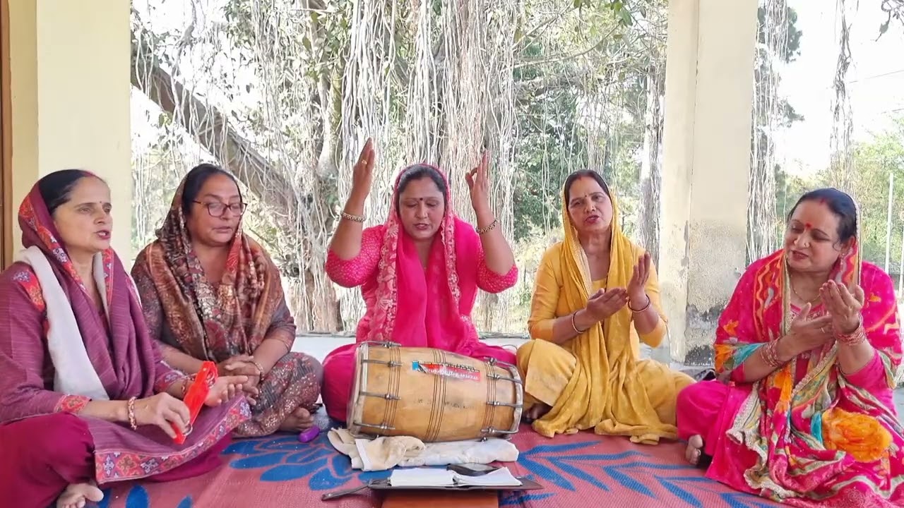 #bhajan🚩 नवरात्रि स्पैशल 🌹सुण मां देया भगता वे मां दी तस्वीर वणा दे सोणी #kirtan 🙏