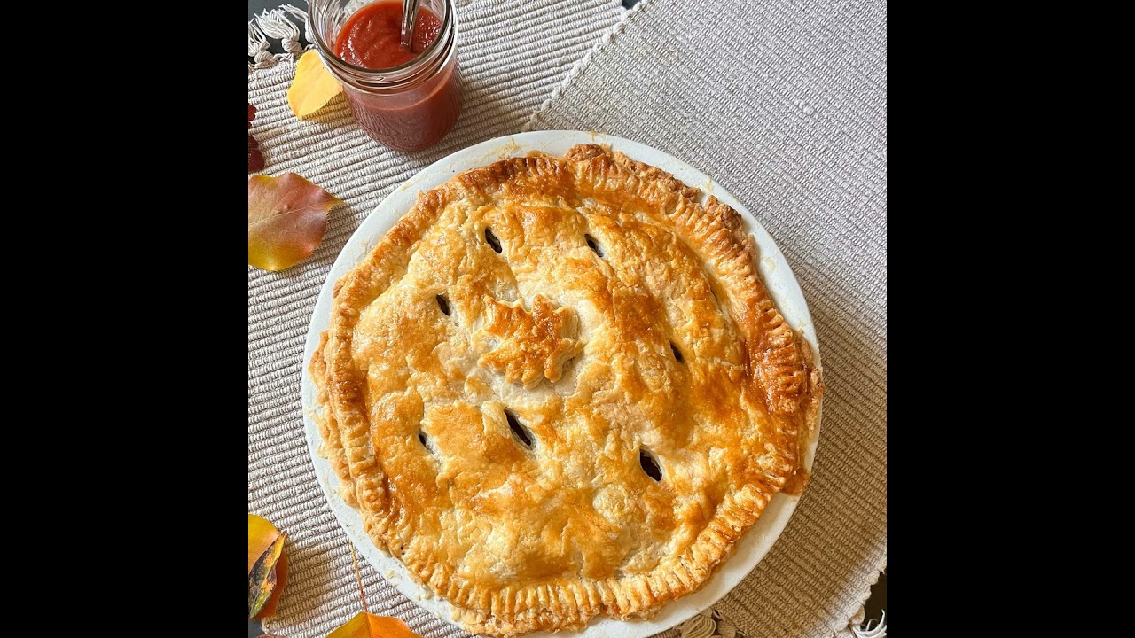 S6 E7: Tourtière Canadienne -- Delicious French Canadian Meat Pie!