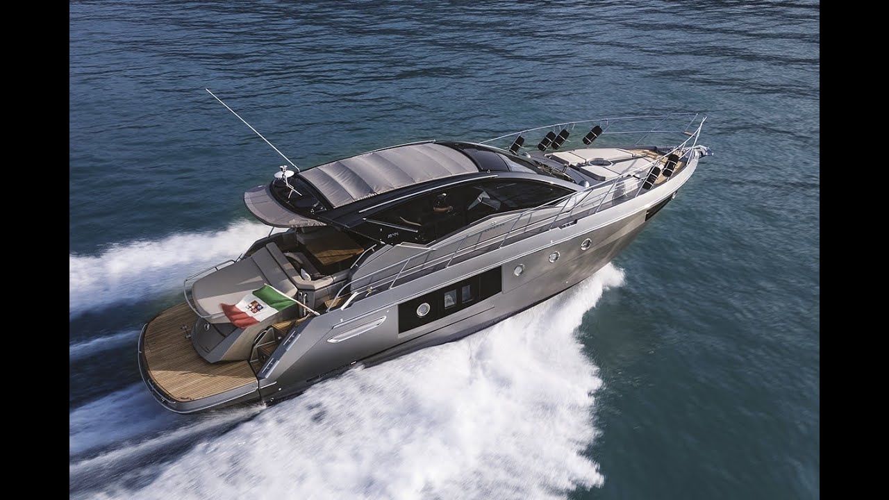 Cranchi 44 HT - #Miamiyachtshow 2020 - Boat Shopping