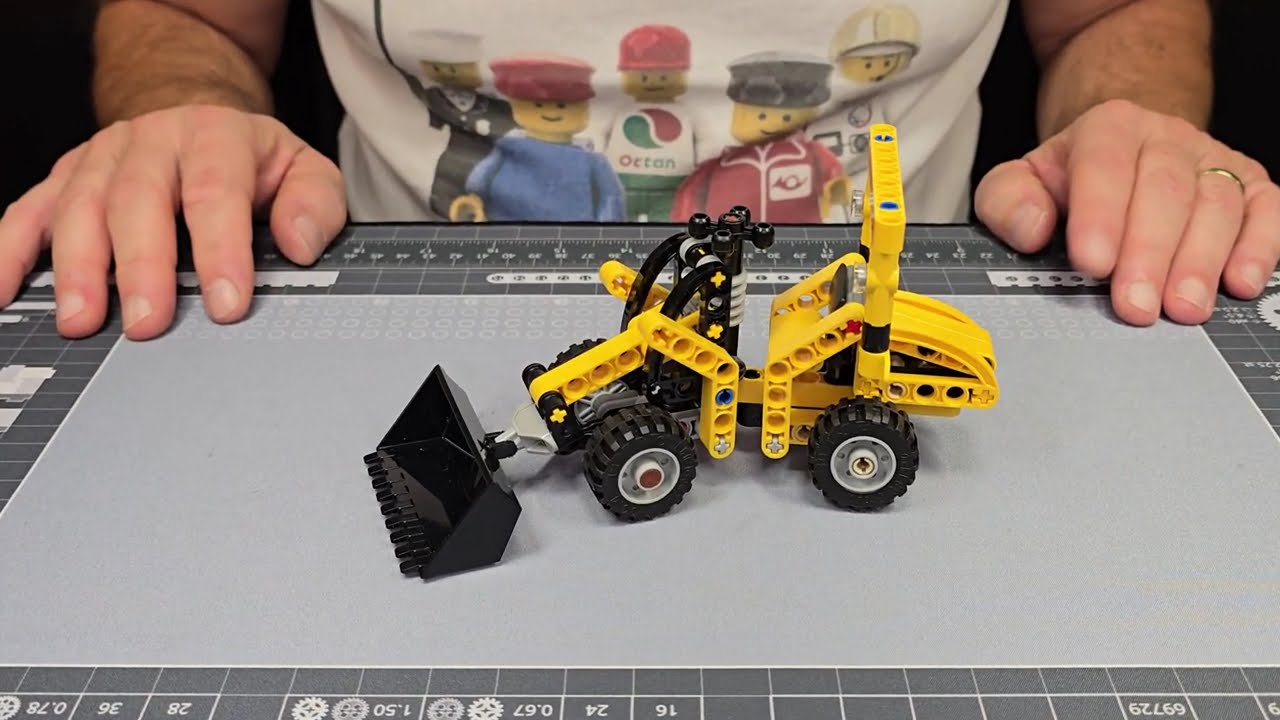 Lego 42197 Compact Wheel Loader assembly real time