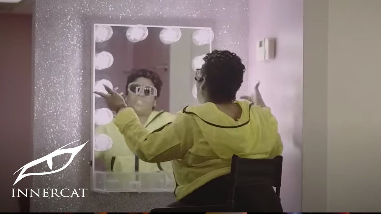 Akbar V feat. K. Michelle - Thug Me Like That (Official Video)