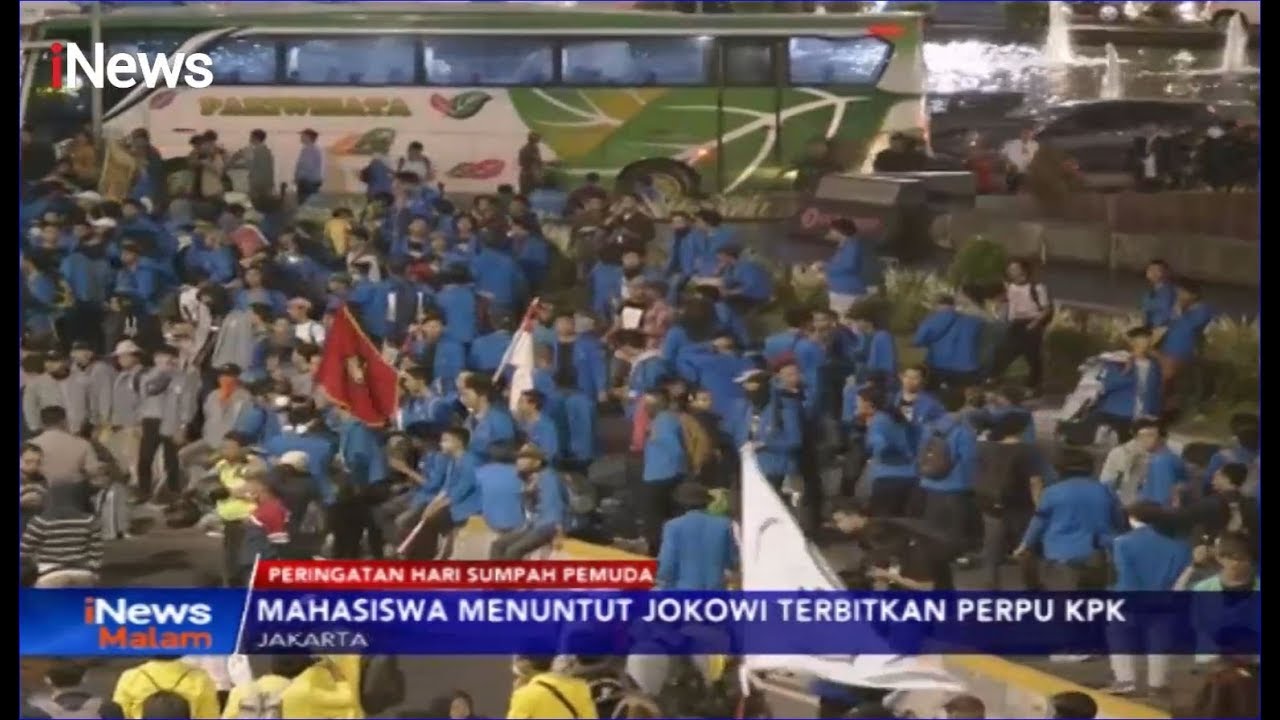 Mahasiswa dari 3 Universitas Berunjuk Rasa, Desak Jokowi Terbitkan Perpu KPK - iNews Malam 28/10