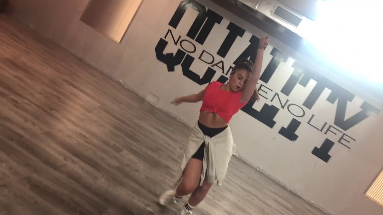 OMG - CAMILA CABELLO // JULIA PERICAS ANTON