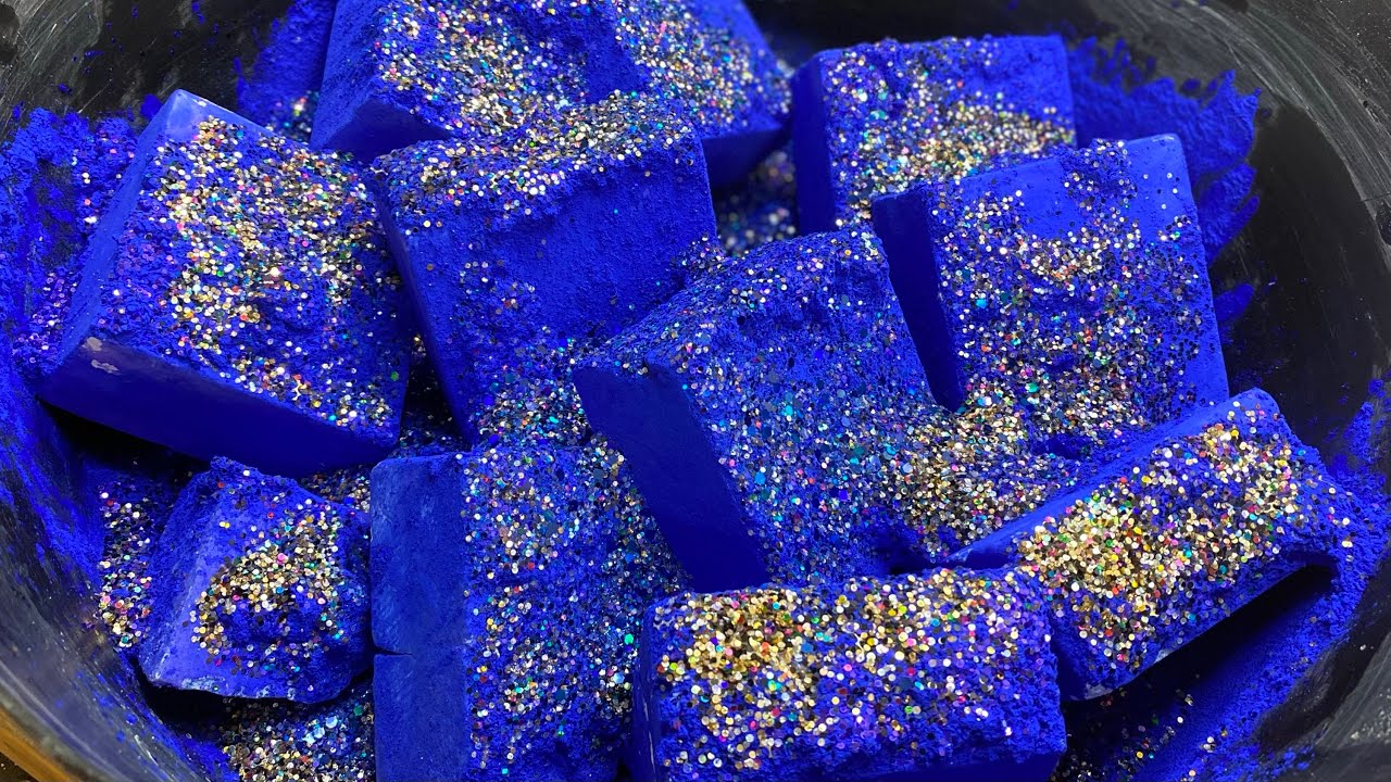 Blue Blocks topped with Blue Holi | How to reforms Gym Chalk
