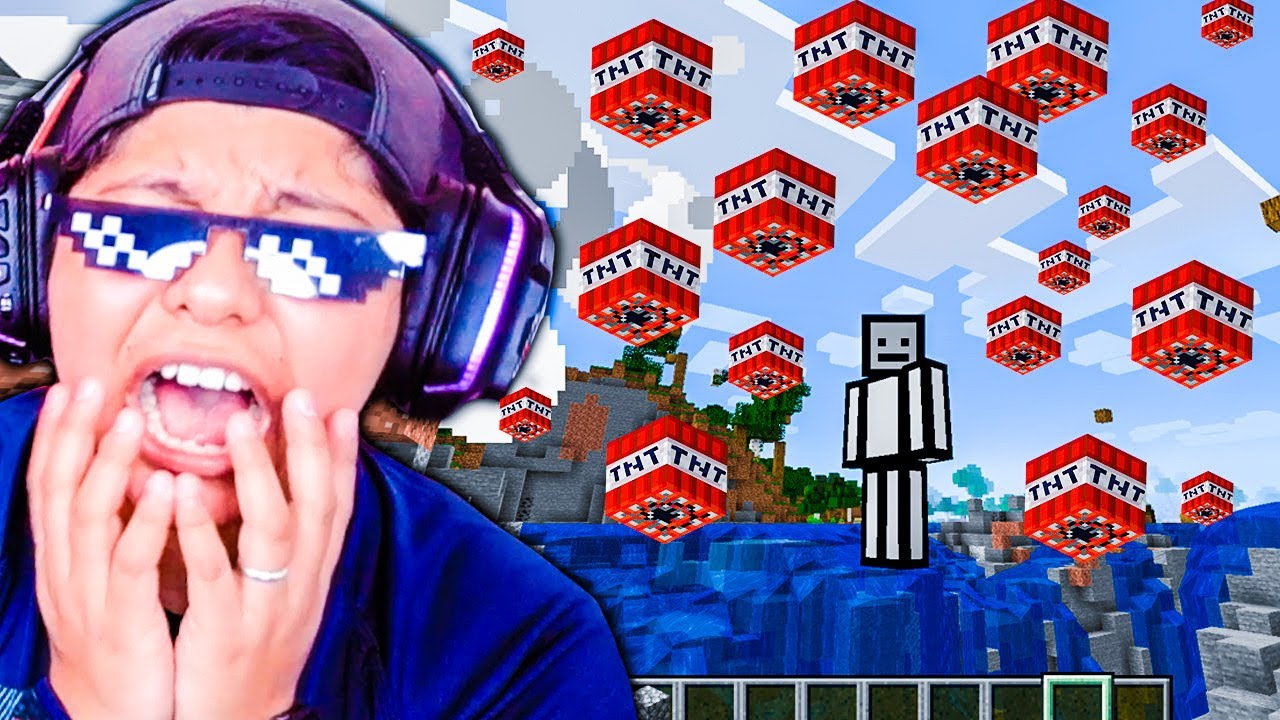 MINECRAFT PERO LLUEVE TNT CADA SEGUNDO 🧨💥 | Minecraft's TNT Rain Mod is Actually Funny...