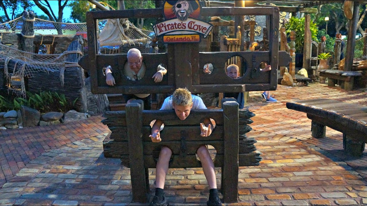 Pirate's Cove Adventure Golf - ORLANDO INTERNATIONAL DRIVE