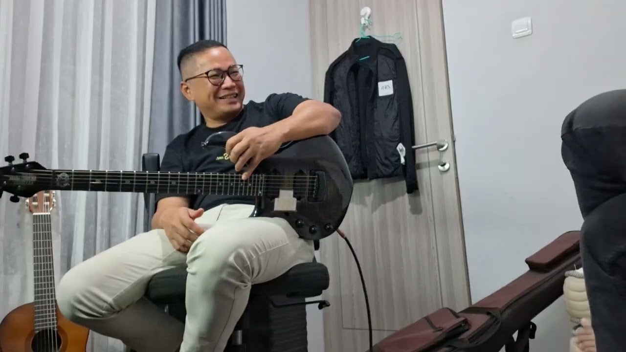 Feel Free + Just Play Part. 9 With Multi Nugraha