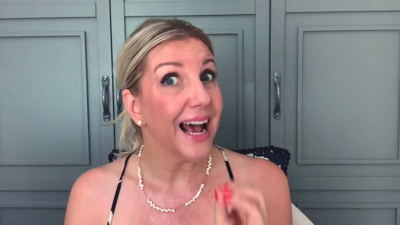 An Invitation for you! ** HOW TO EMBODY FEMININE CONFIDENCE MASTERCLASS! **