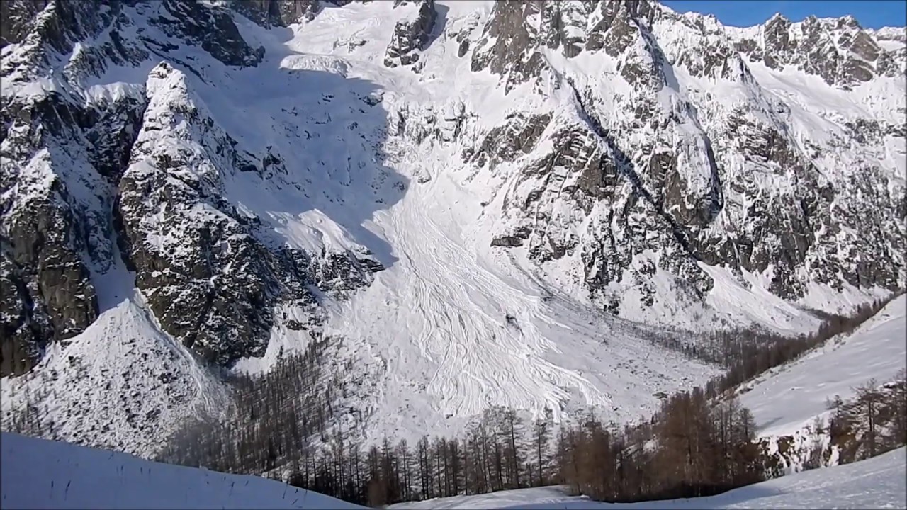 Escursione invernale al rifugio Bonatti.