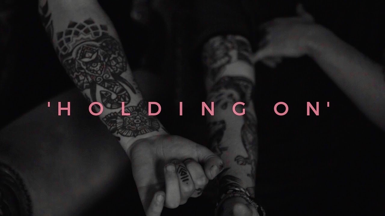 VICTORS - Holding On (Live at Nave Studios)
