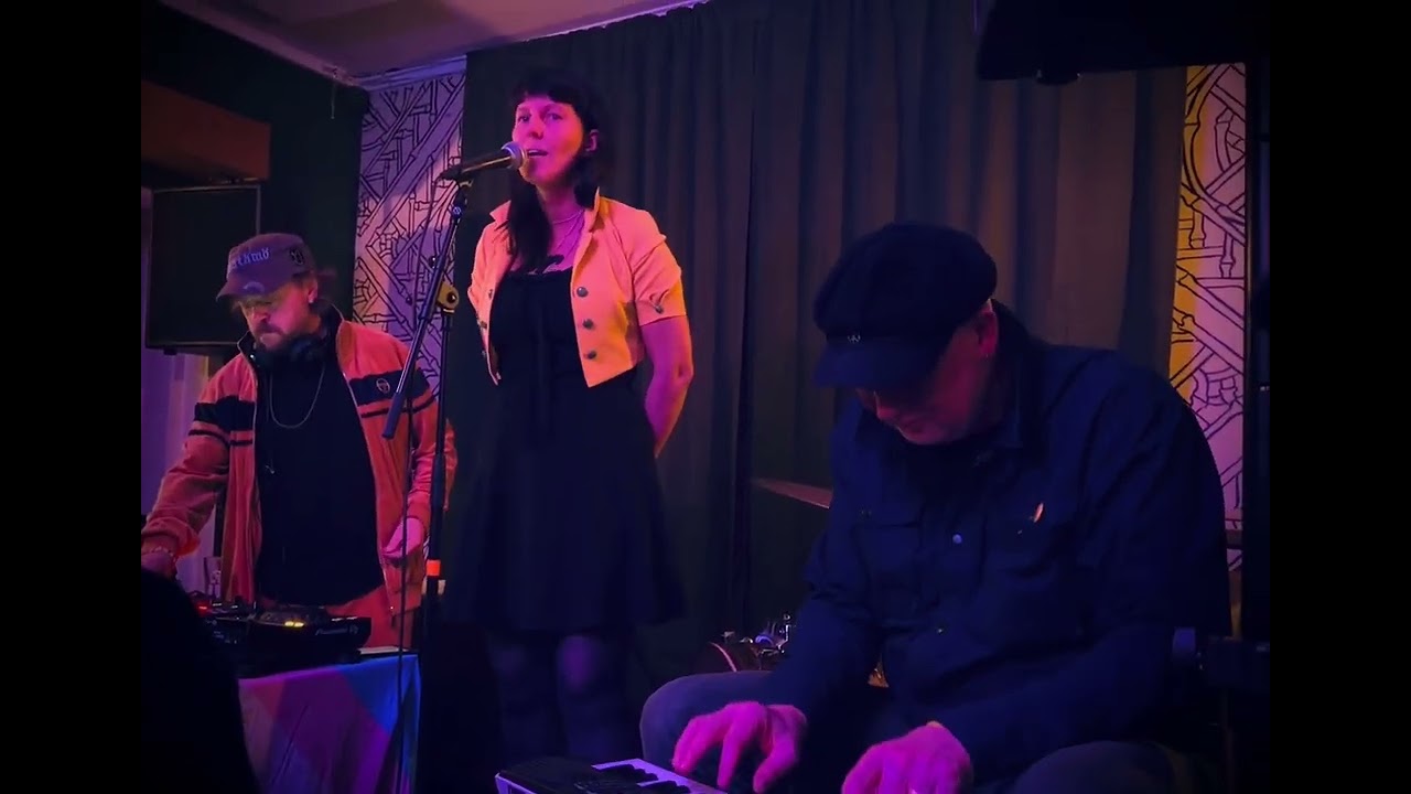 Gul Sol feat. Dr B: «Midisijollin / Hyvän illan»