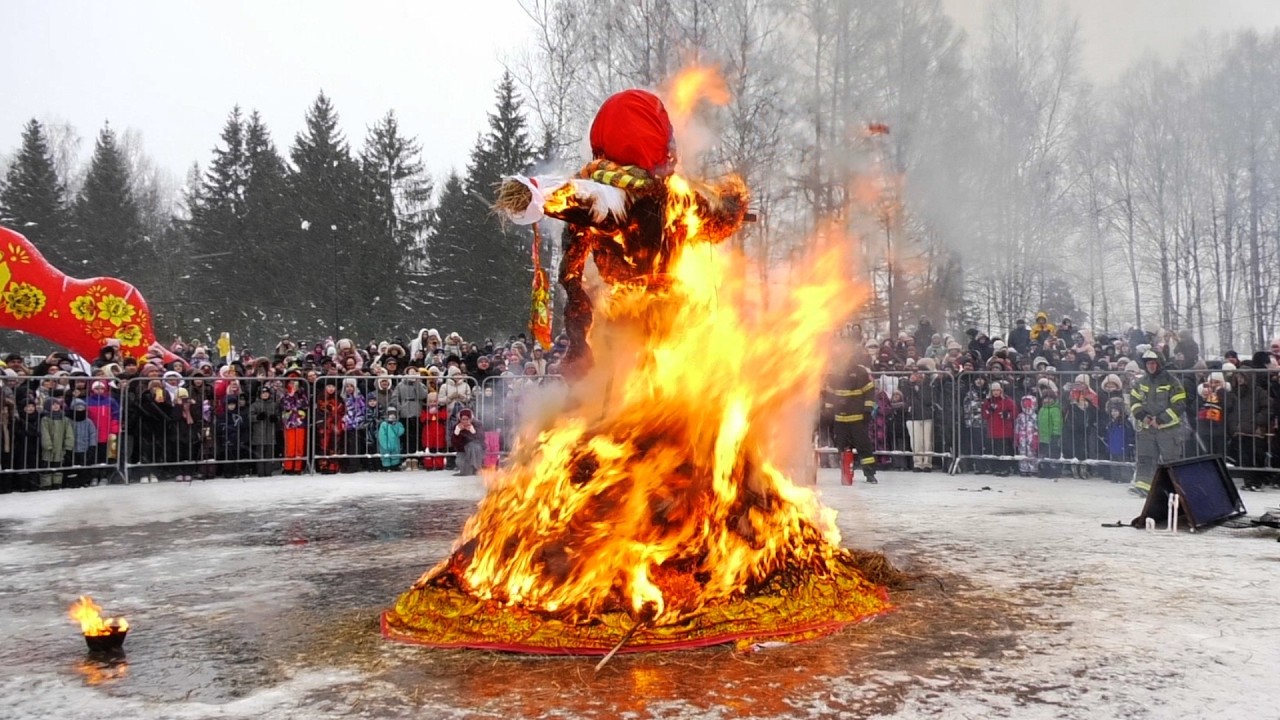 Талдом отметил Масленицу блинами, играми и огненным шоу
