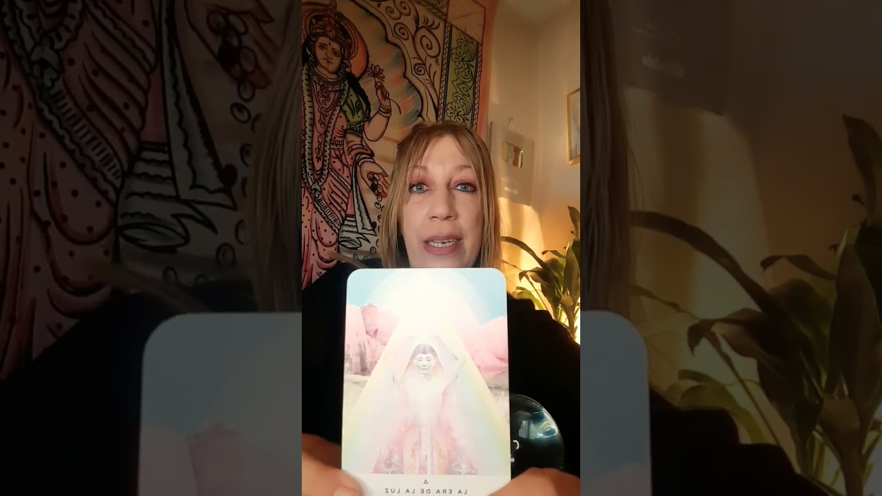 LIBRA ♎️ Mensaje canalizado de tus gu&iacute;as #tarot #tarotgratis #shorts