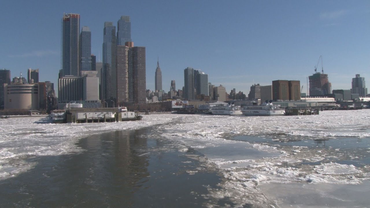 Hudson River | East River Ice Jam (Ice Flow) NYC Feb 2015