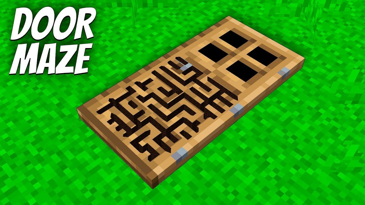 I found a MAZE TINY DOOR in Minecraft ! What's INSIDE the TINY MAZE ?