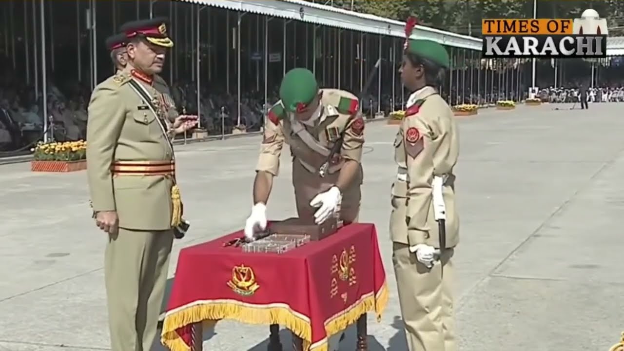 Фельдмаршал Асим Мунир чествовал лучших кадетов на PMA Kakul | Армия Пакистана