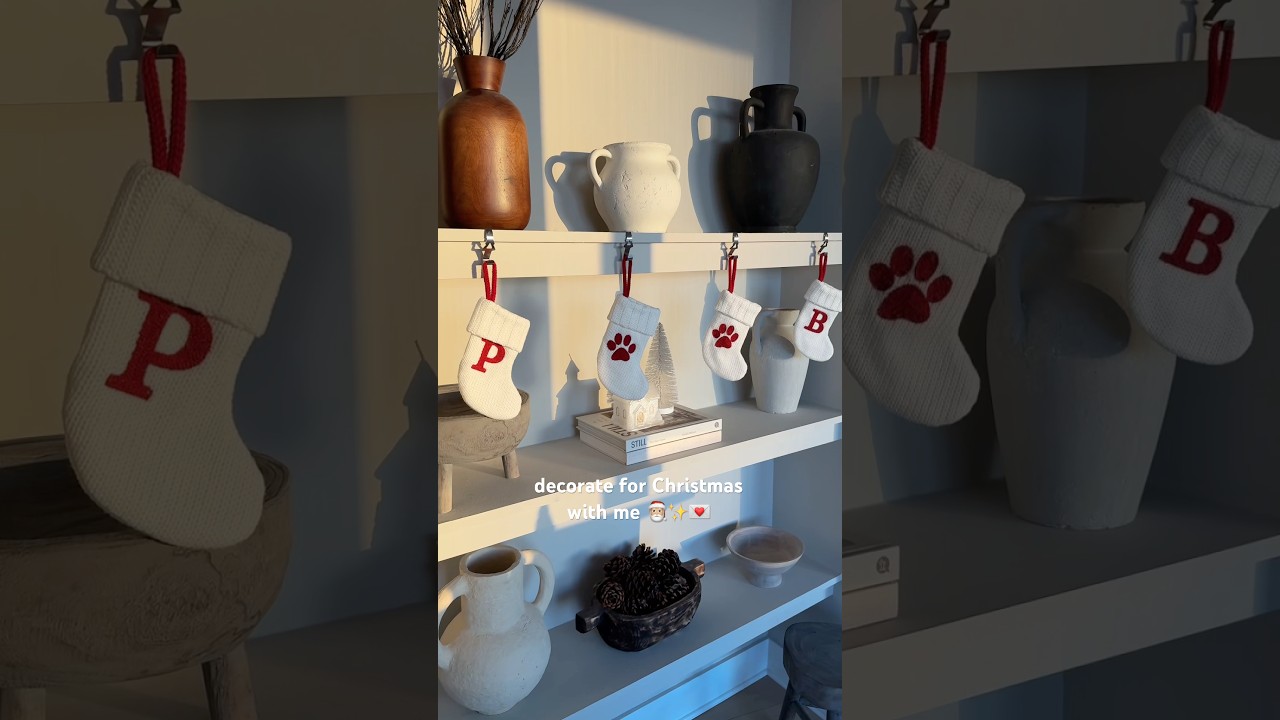 decorate for Christmas with me 🎄🦌🤍 #cleaning #clean #christmas #christmasdecor #decoration