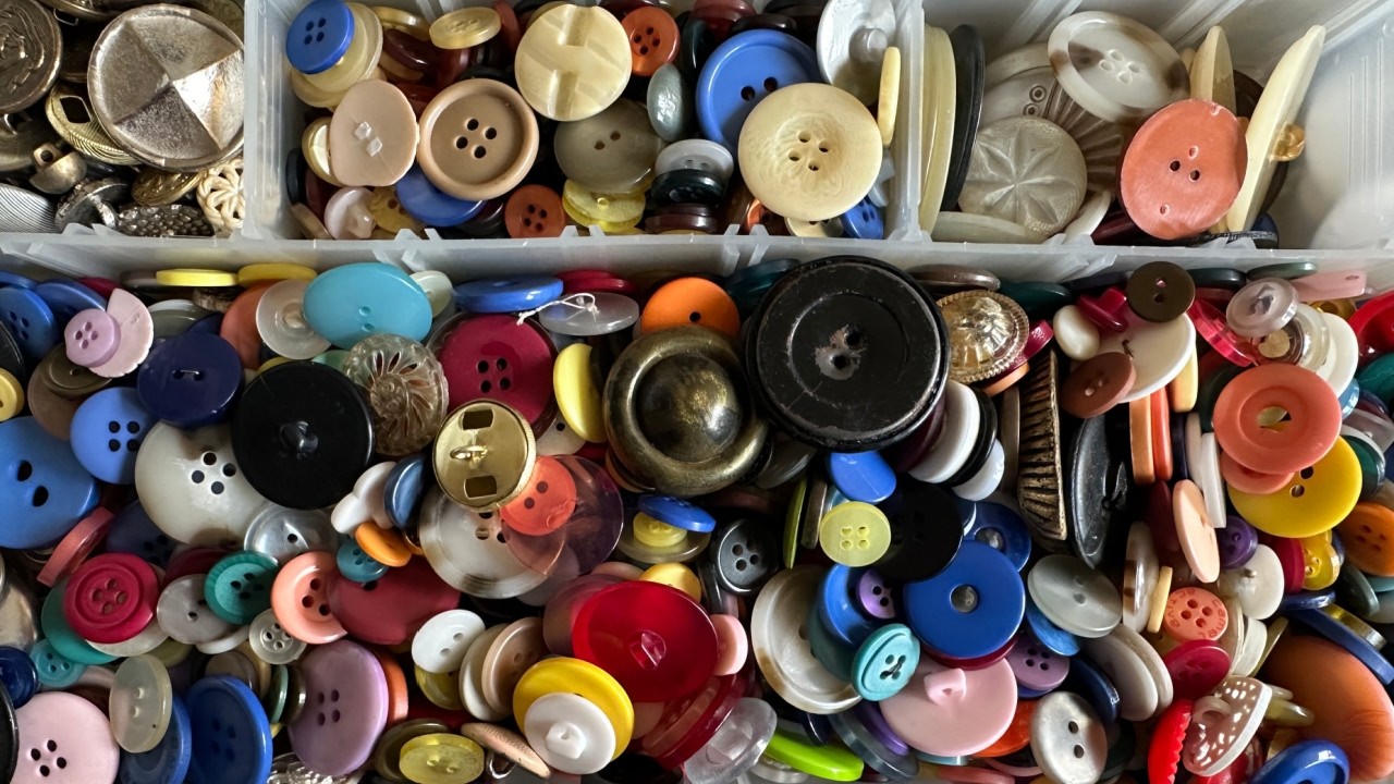 DIY Button Ornaments: Christmas Decorations Anyone Can Make