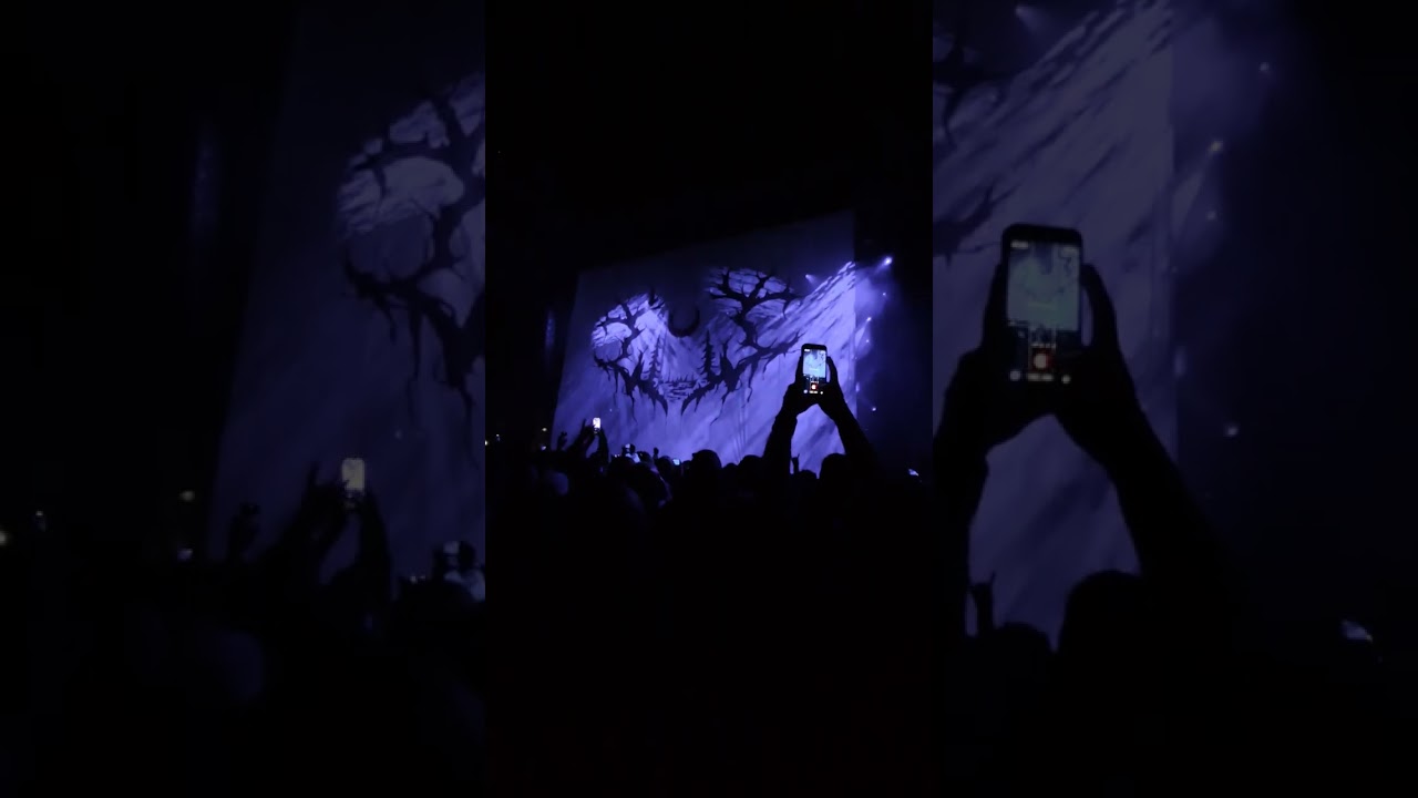 Lorna Shore - Oblivion @ Paris Zenith 05/02/2026 (intro Total Eclipse of the Heart) 