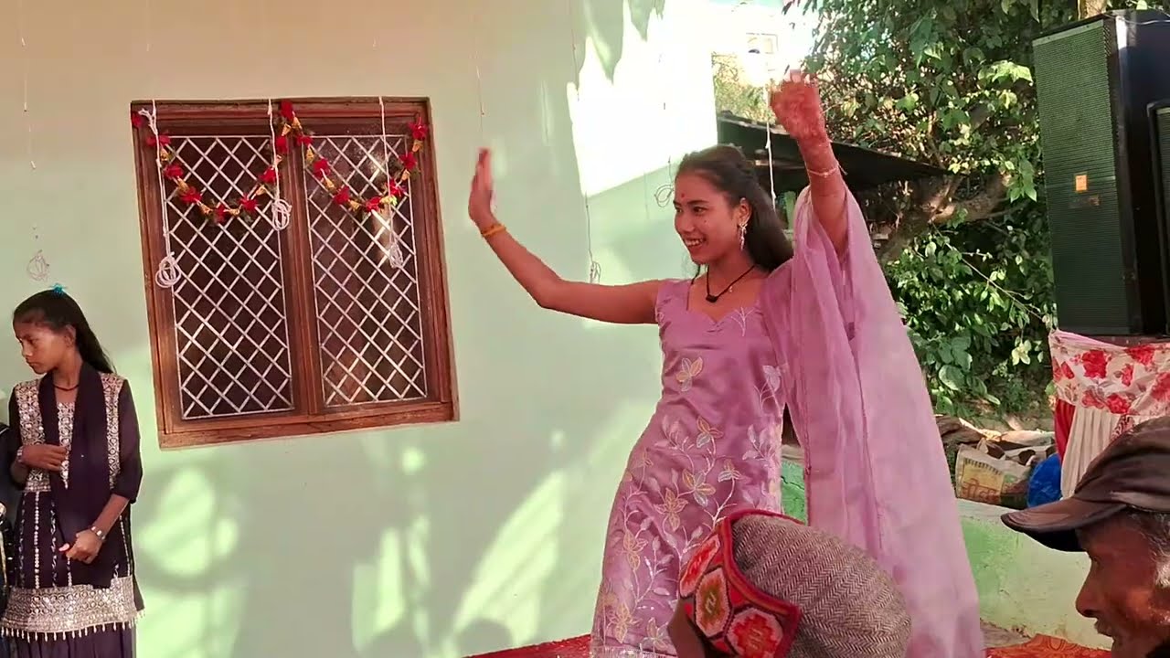 चाचा जी के शादी में किया भतीजी ने शानदार डांस 