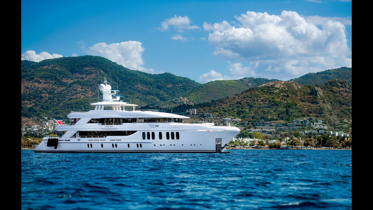 155' CMB Superyacht 