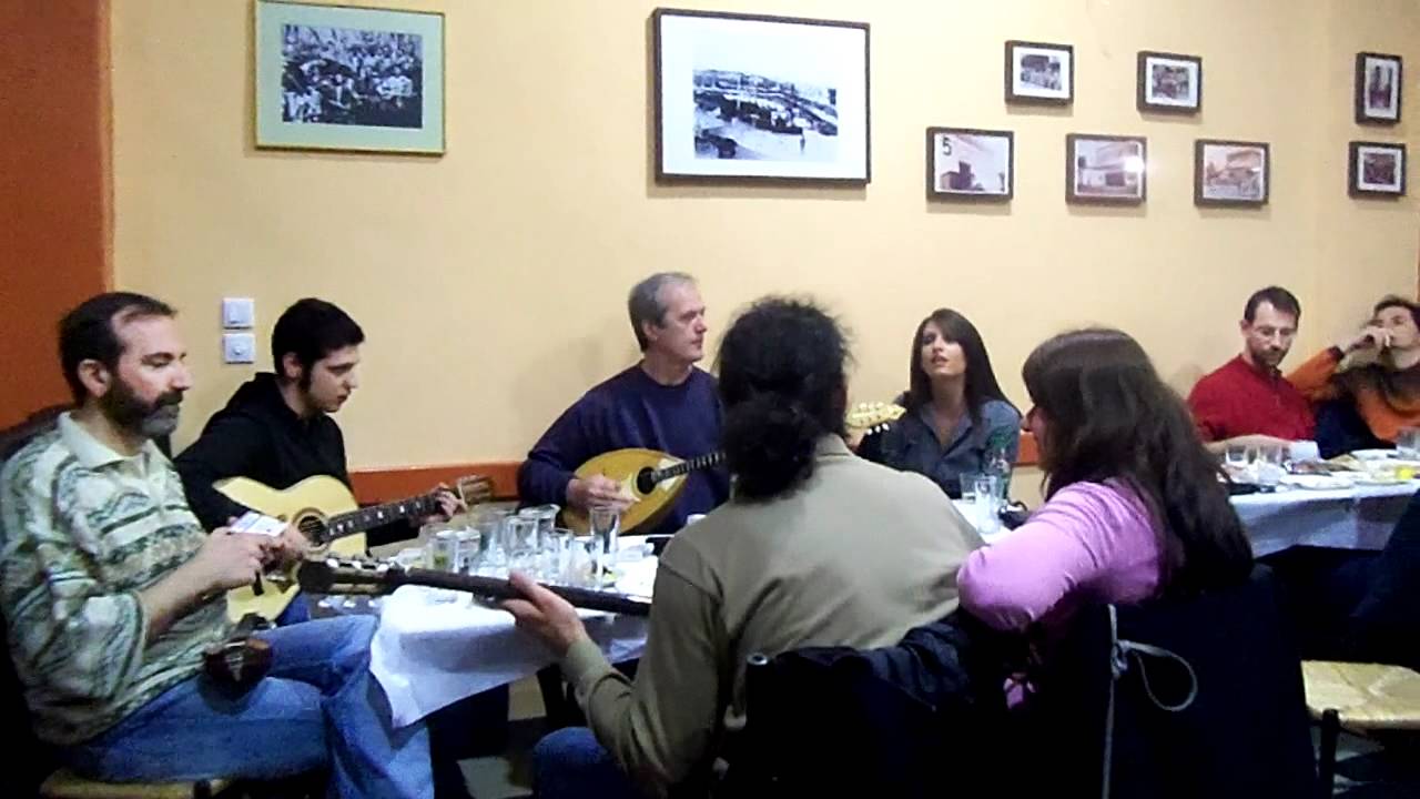 Είμαι τσιγάρο λαϊκό - Λυδία Μαύρου