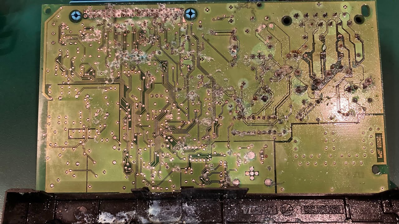 Boxster Water Leak Damaged CLU aka Immobilizer Alarm Module M535. $30 Fix!