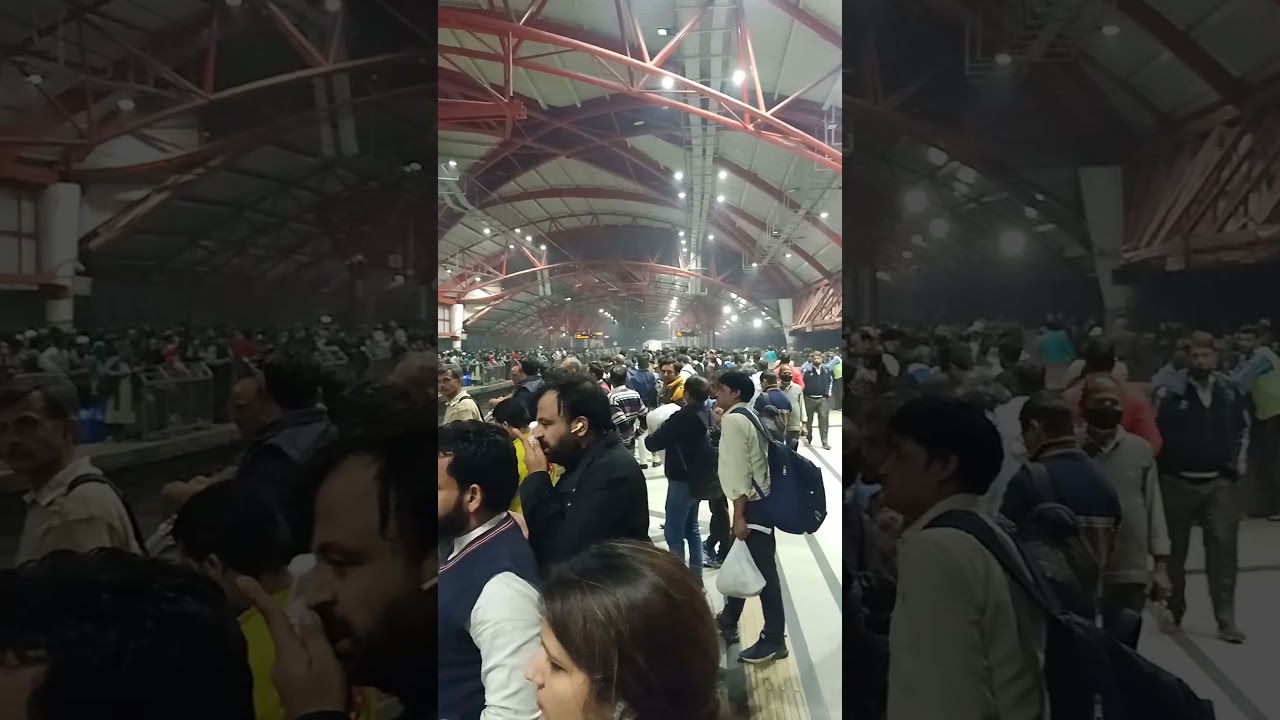 kashmiri gate metro station New Delhi