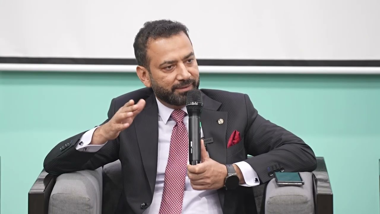 Visionary Leadership and Purpose-Driven Banking: Meezan Bank’s Story Presented at LUMS