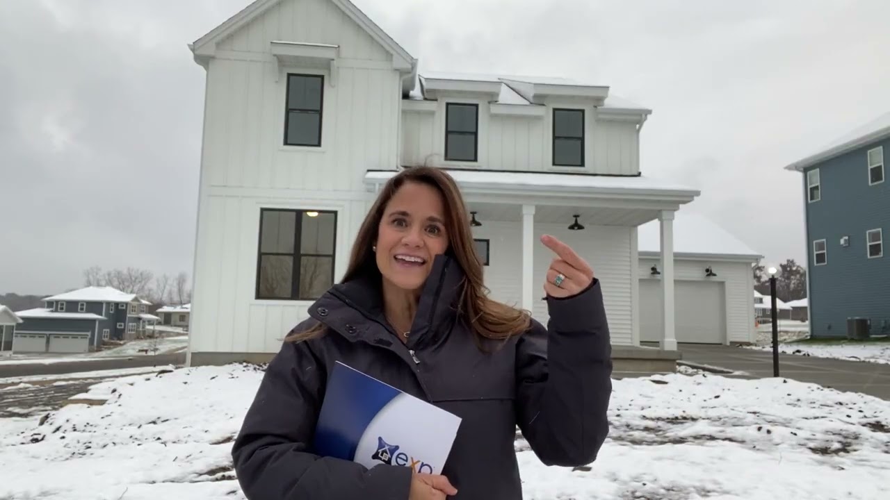 Winter -Perfect Time To Build New Construction Home In Four Seasons.